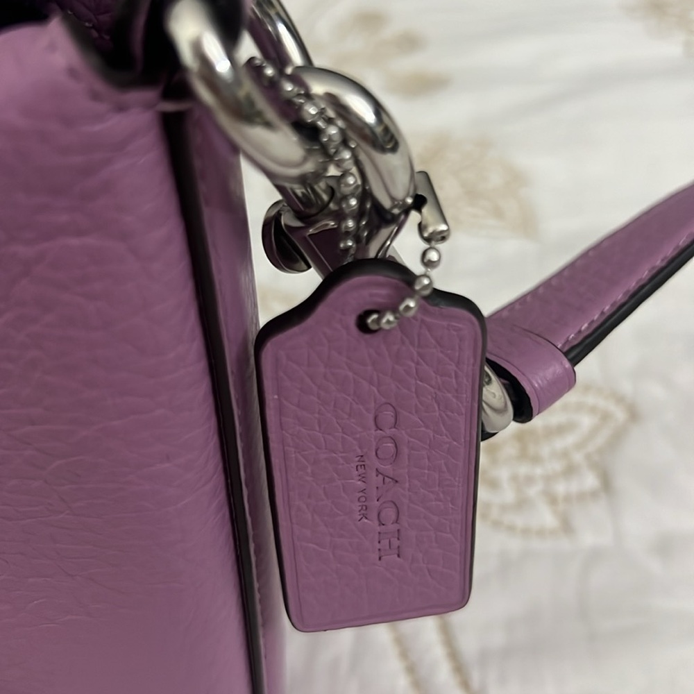 RARE Coach Addie Lavender Leather Crossbody  Bag small - Picture 7 of 15
